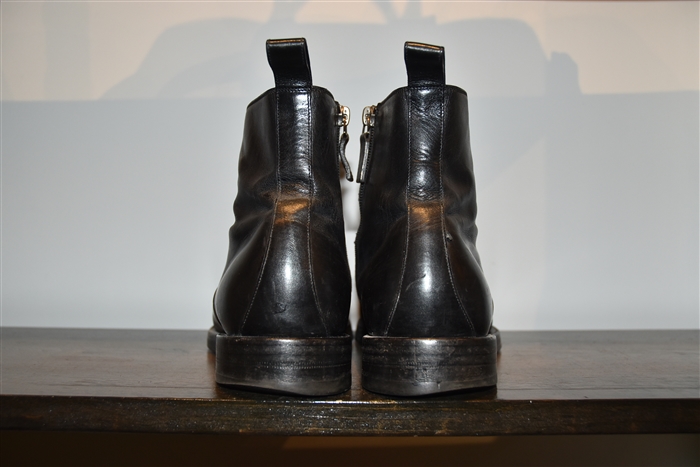 Black Leather Gucci Ankle Boot, size 11