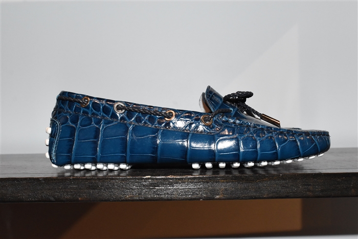 Deep Ocean Tod's Loafer, size 6