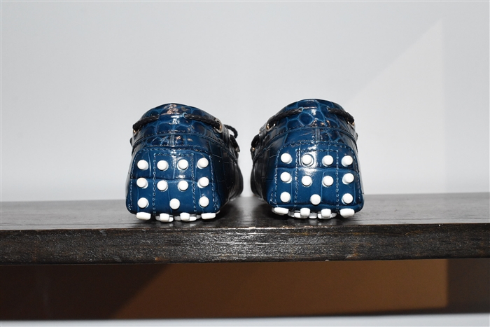 Deep Ocean Tod's Loafer, size 6