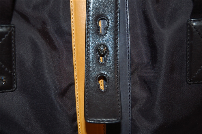 Basic Black Tod's Tote, size XL