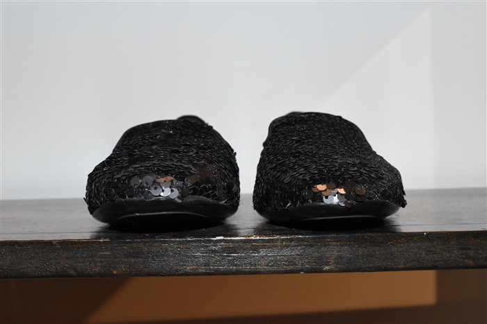 Sparkly Black Tod's Slippers, size 9.5
