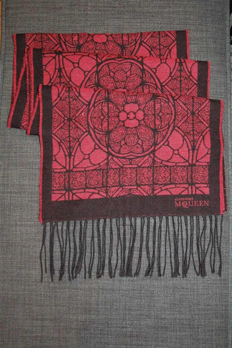 Red & Black Alexander McQueen Scarf, size O/S