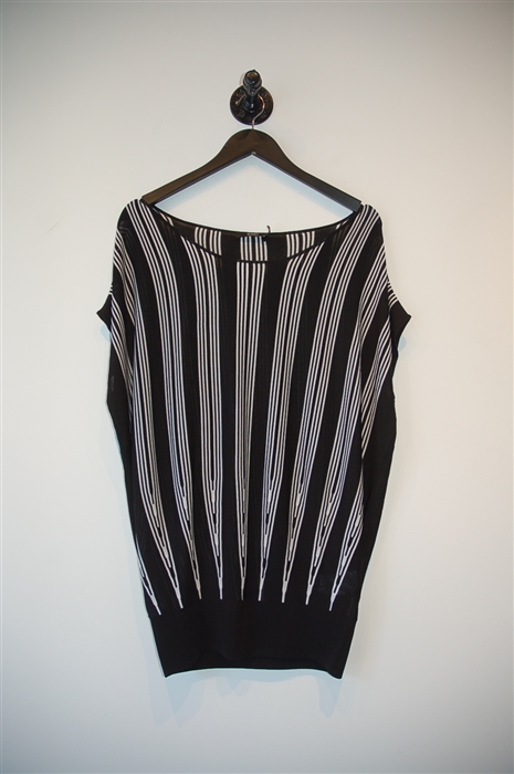 Black & White Seventy Sleeveless, size 6