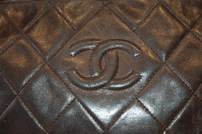 Espresso Chanel - Vintage Shoulder Bag, size M