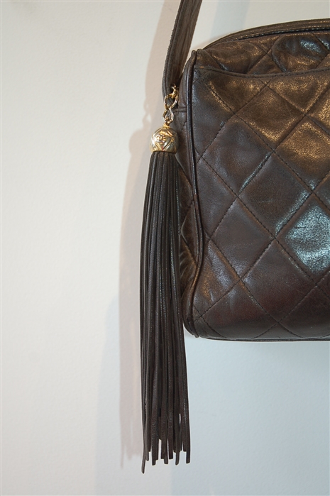 Espresso Chanel - Vintage Shoulder Bag, size M