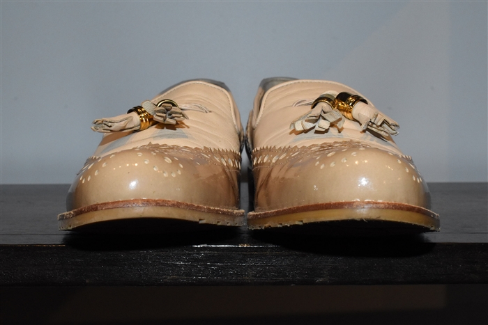 Beige Stuart Weitzman Loafer, size 7