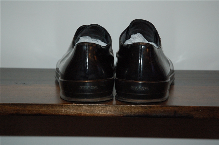 Black Leather Prada Oxford, size 12