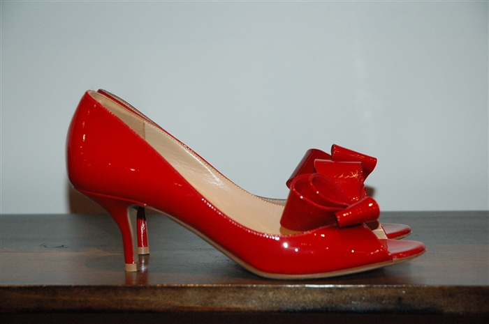 Lipstick Red Valentino Peep-Toe, size 8.5