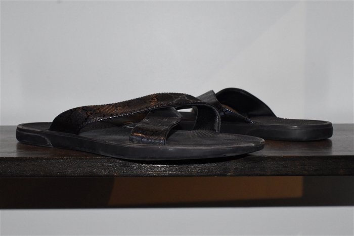 Navy Gucci Slides, size 10