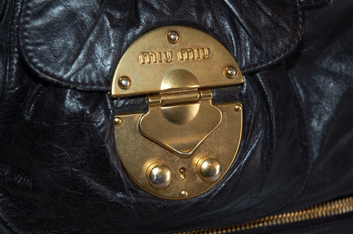 Black Leather Miu Miu Satchel, size L