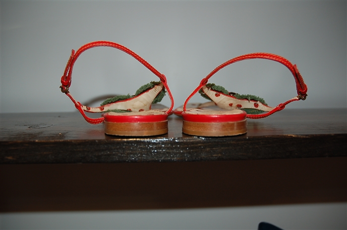 Bright Red Moschino - Cheap & Chic Sandal, size 8