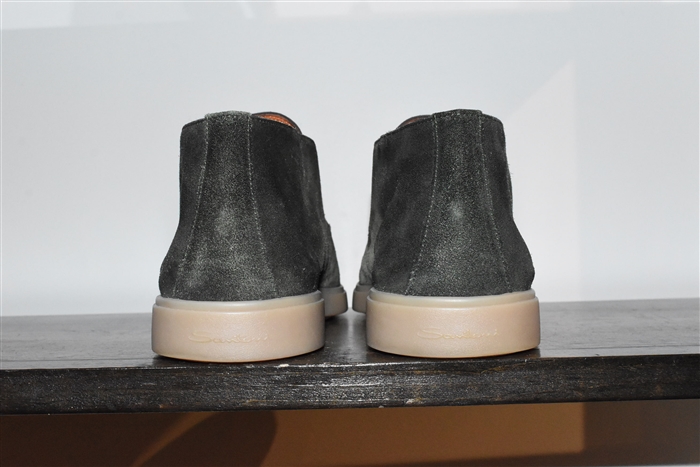Dark Olive Santoni Chukkas, size 9