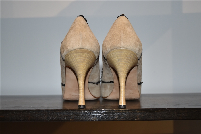 Beige Manolo Blahnik Open-Toe Heels, size 10